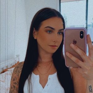 Meet your Posher, Daina